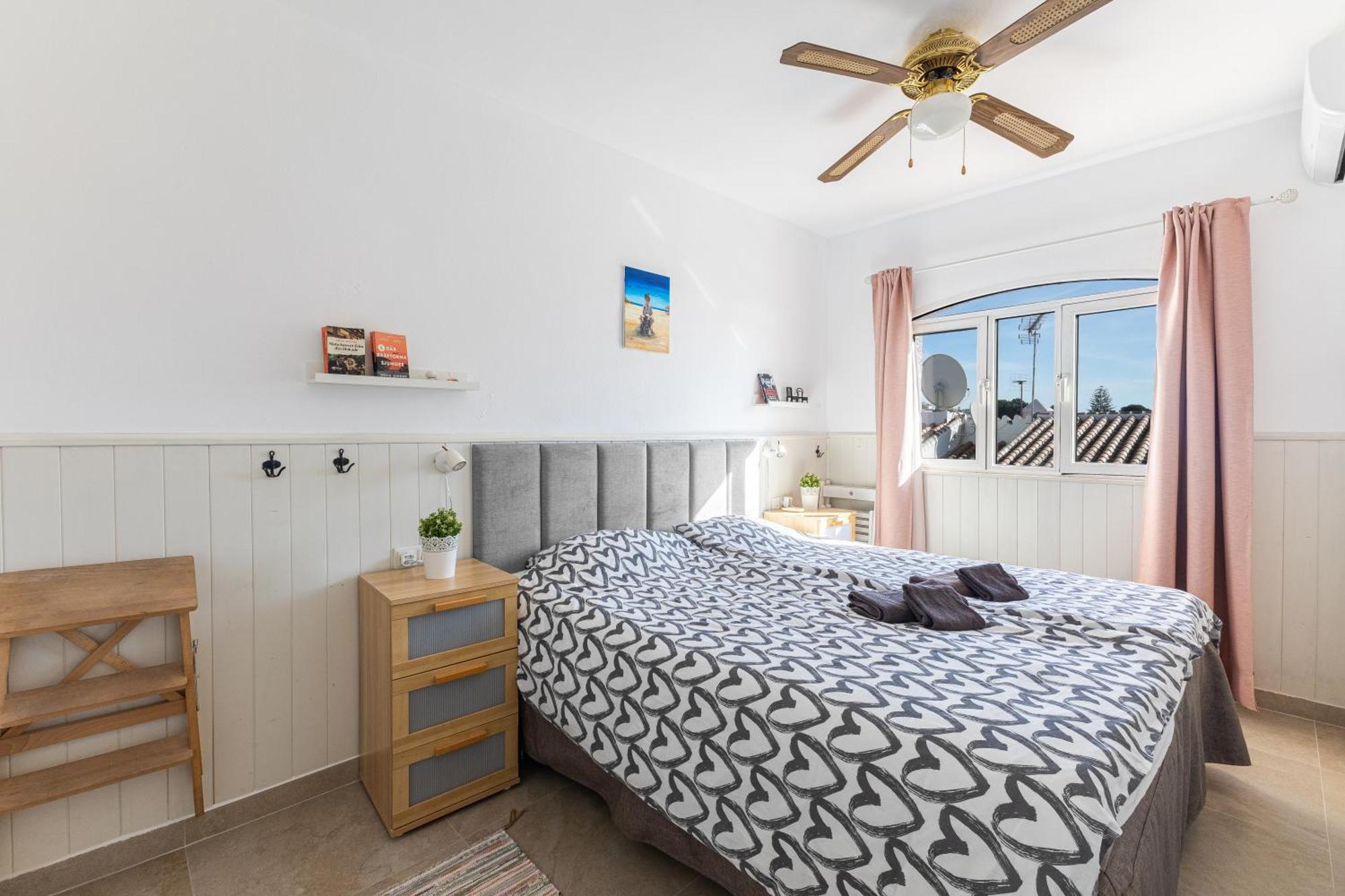 Cosy Apartment In Verano Azul Nerja Kültér fotó